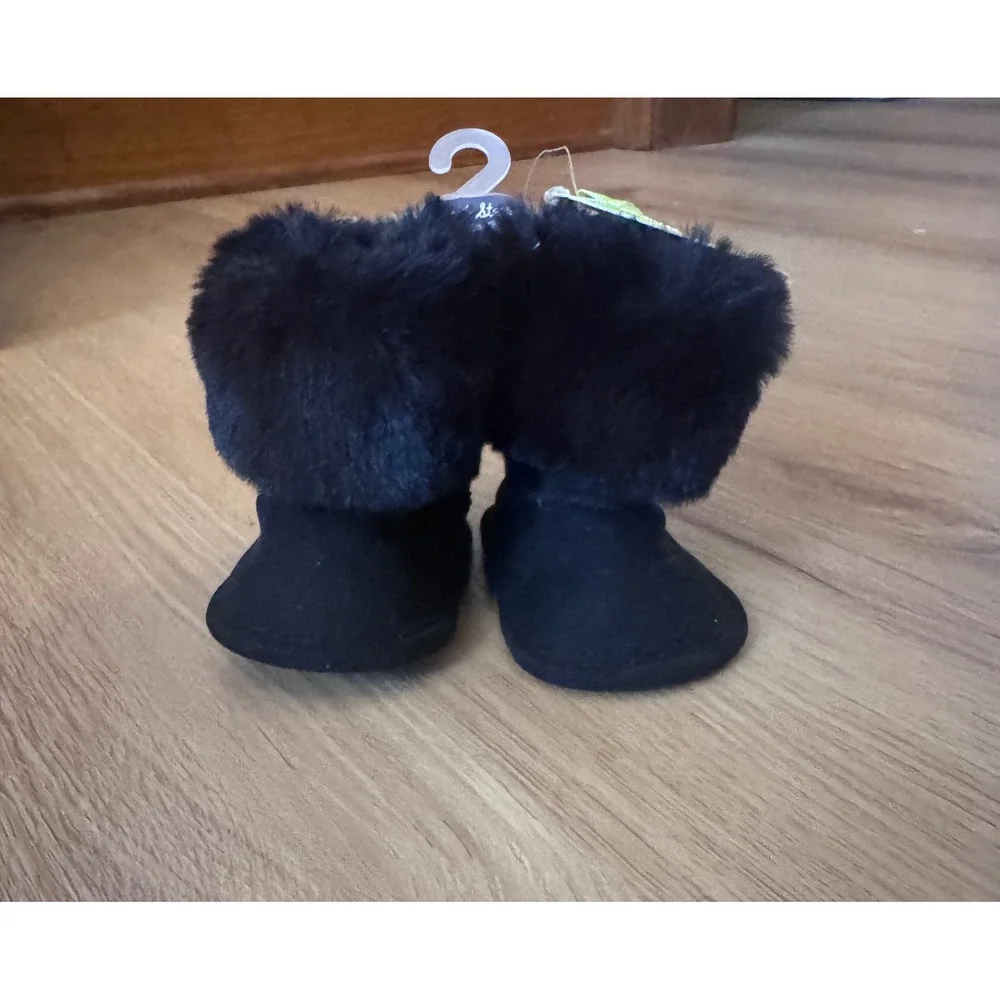 First Steps by Stepping Stones Baby Girl Black Faux Fur Trim Boots Size 1  0-3M